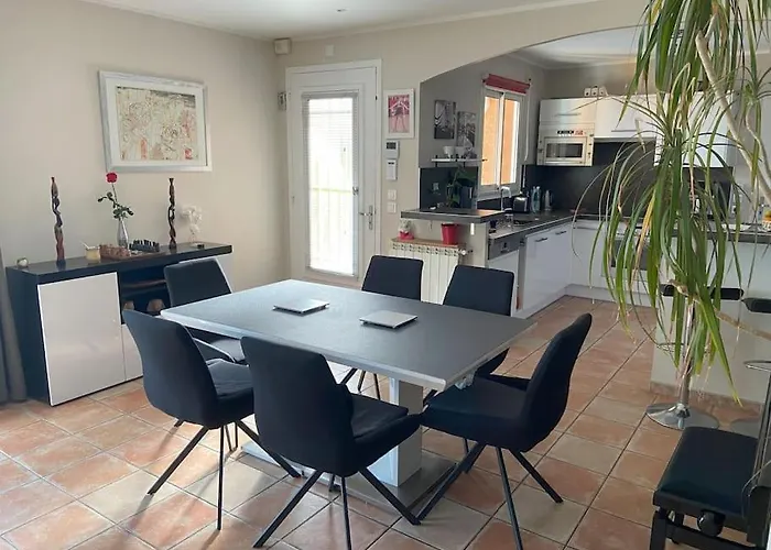 De Plein Pied 3 Avec Piscine.